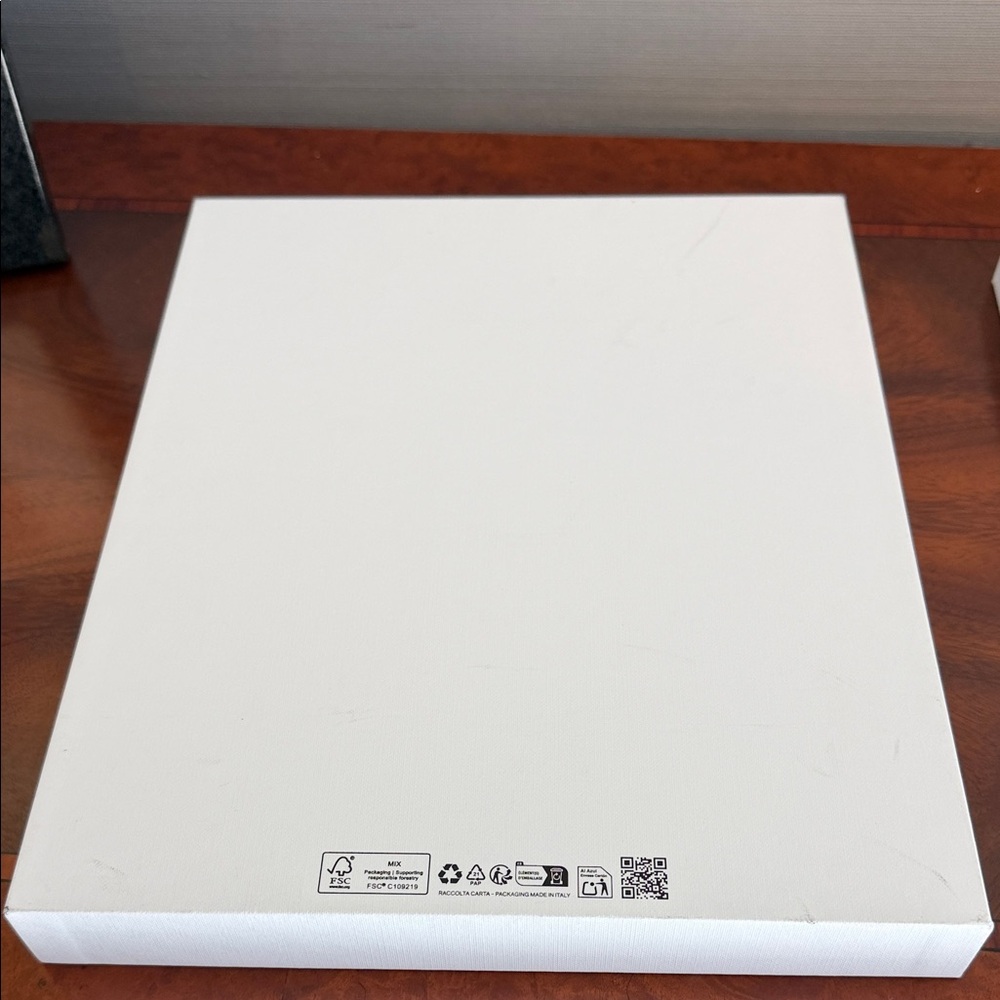 Celine White Gift Box - Picture 6 of 11